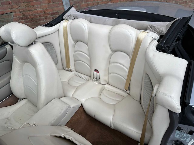 Jaguar xkr 4.0 v8 convertible 363pk 2001 (lpg) , n-457-kk youngtimer - afbeelding 24 van  37