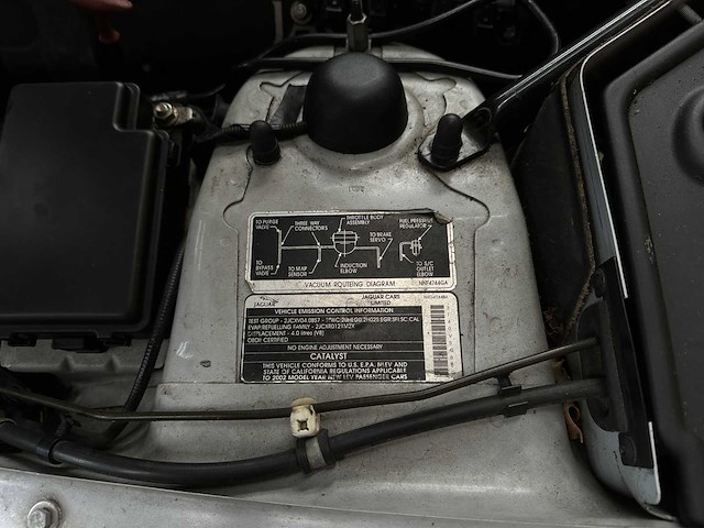 Jaguar xkr 4.0 v8 convertible 363pk 2001 (lpg) , n-457-kk youngtimer - afbeelding 28 van  37