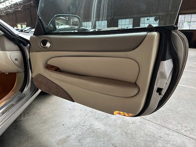 Jaguar xkr 4.0 v8 convertible 363pk 2001 (lpg) , n-457-kk youngtimer - afbeelding 30 van  37