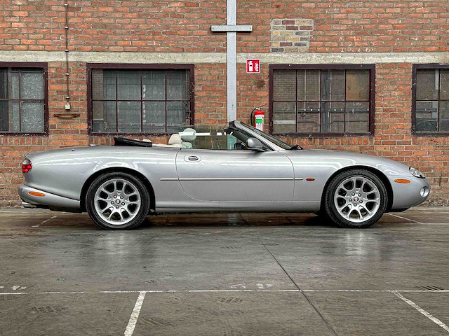 Jaguar xkr 4.0 v8 convertible 363pk 2001 (lpg) , n-457-kk youngtimer - afbeelding 35 van  37