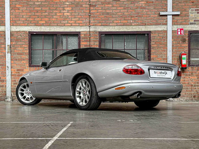 Jaguar xkr 4.0 v8 convertible 363pk 2001, n-457-kk youngtimer - afbeelding 5 van  37