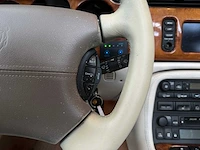 Jaguar xkr 4.0 v8 convertible 363pk 2001, n-457-kk youngtimer - afbeelding 15 van  37