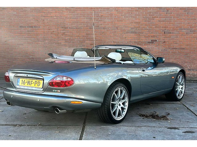 Jaguar xkr 4.2 v8 convertible 396 pk, automaat, 16-nf-pd - afbeelding 12 van  43