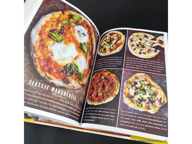 Jamie oliver. jamie cooks italy - afbeelding 4 van  5