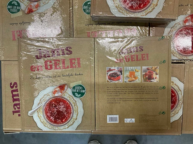 Jams en gelei de beste recepten uit de landelijke keuken boeken (429x) - afbeelding 2 van  2