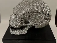 Jan roedema - damian hirst - 10.000 swarovski diamanten skullhead reproductie - afbeelding 12 van  14