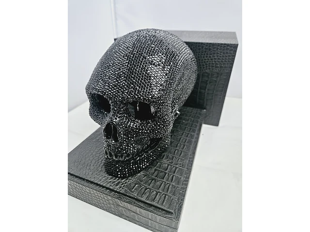 Jan roedema x damian hirst - 10.000 diamanten skullhead reproductie - afbeelding 4 van  11
