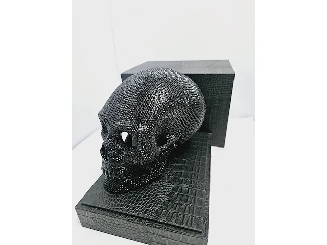 Jan roedema x damian hirst - 10.000 diamanten skullhead reproductie - afbeelding 10 van  11