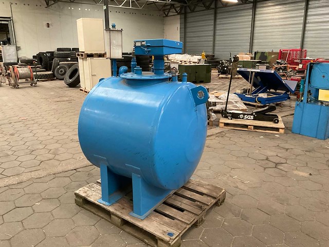 Jan smolders opslagtank - afbeelding 1 van  7