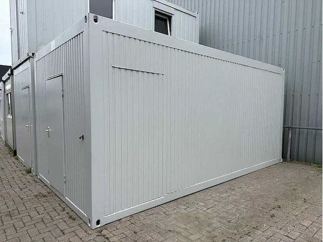 Jan snel sanitairunit 6x3meter 8 douches - afbeelding 1 van  10