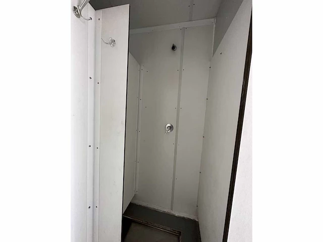Jan snel sanitairunit 6x3meter 8 douches - afbeelding 10 van  10
