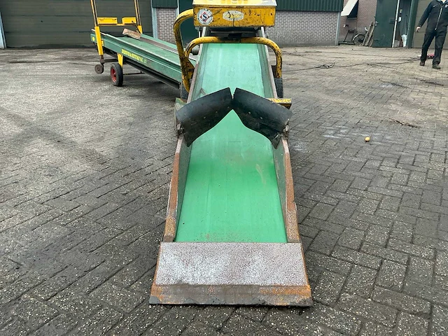 Jansen en heuning agrarisch opschepmachine - afbeelding 4 van  24