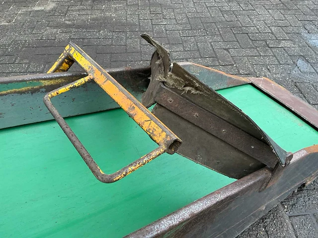 Jansen en heuning agrarisch opschepmachine - afbeelding 15 van  24
