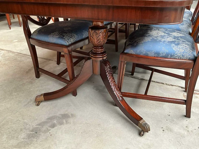 Jansen furniture burl extended eetkamertafel met stoelen - afbeelding 2 van  7