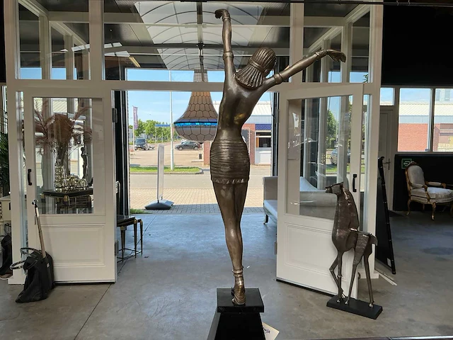 Jansen furniture cleopatra bronzen beeld - afbeelding 4 van  5