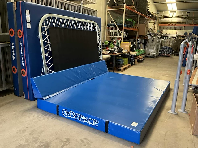 Janssen fritsen eurotramp trampoline landings platform (2x) - afbeelding 1 van  5