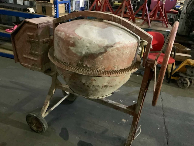 Jantjebeton betonmixer - afbeelding 2 van  4