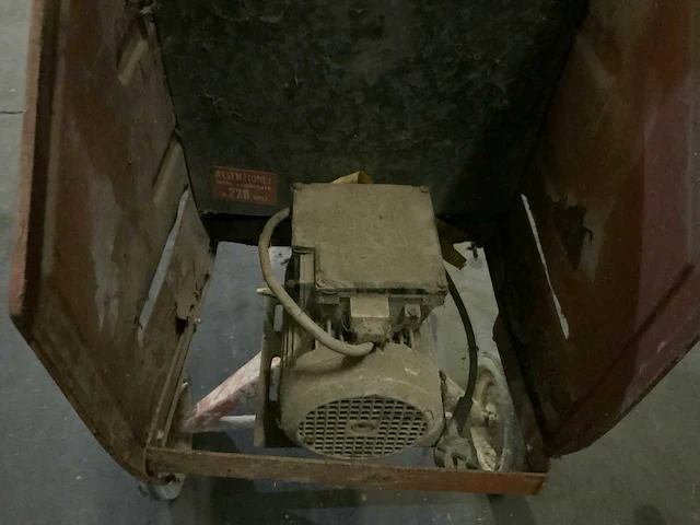 Jantjebeton betonmixer - afbeelding 4 van  4