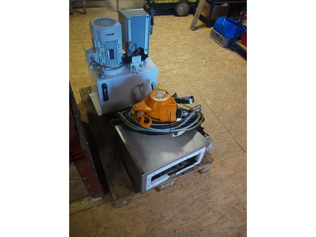 Jarvis - afbeelding 10 van  15