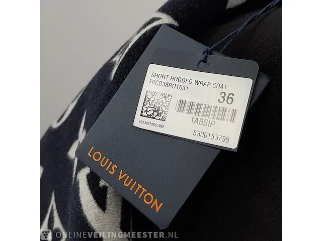 Jas, maat 36 louis vuitton, short hooded wrap coat - afbeelding 8 van  9