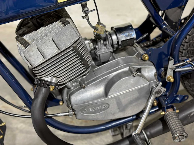 Jawa 350 cafe racer two-stroke 343cc 1991, ml-27-jz motorfiets - afbeelding 9 van  12