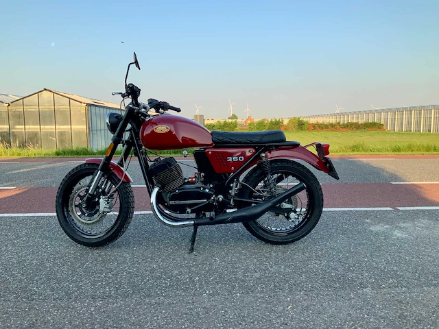 Jawa customized motorfiets - afbeelding 8 van  15