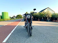 Jawa customized motorfiets - afbeelding 9 van  15