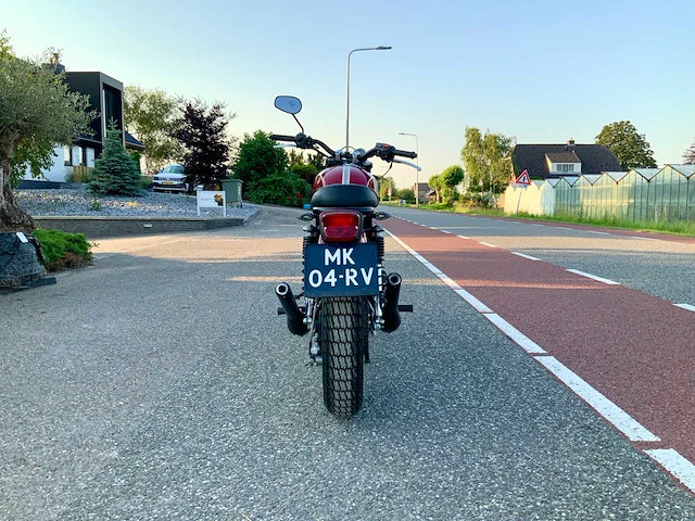 Jawa customized motorfiets - afbeelding 13 van  15