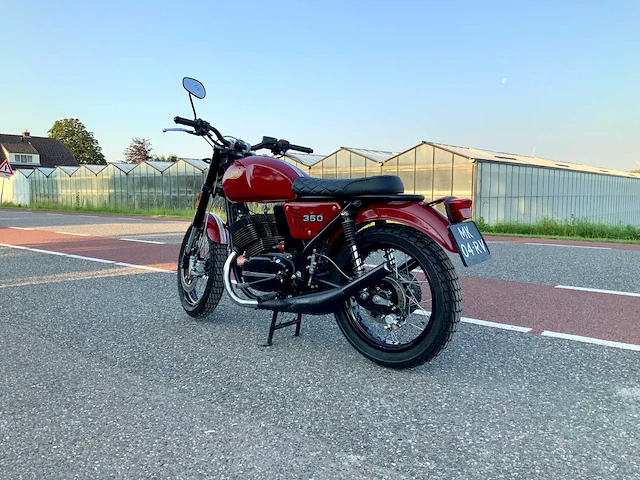 Jawa customized motorfiets - afbeelding 14 van  15