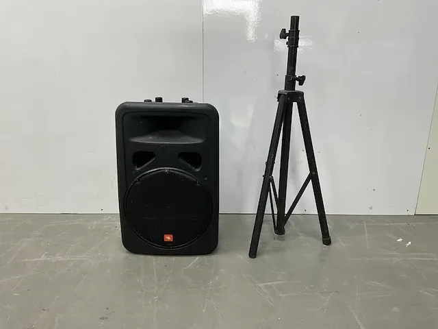 Jbl eon15 powered speaker op statief speaker - afbeelding 3 van  10