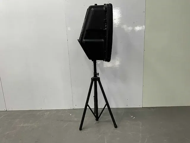 Jbl eon15 powered speaker op statief speaker - afbeelding 5 van  10