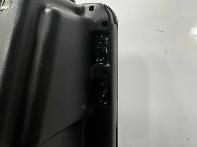 Jbl eon15 powered speaker op statief speaker - afbeelding 9 van  10