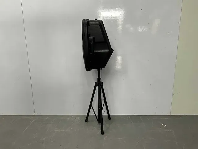 Jbl eon15 powered speaker op statief speaker - afbeelding 5 van  10