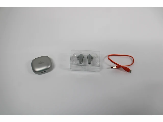 Jbl live flex in-earbluetooth-hoofdtelefoon met een batterijlevensduur van 40 uur ruisonderdrukking en waterdicht zilver - afbeelding 3 van  3