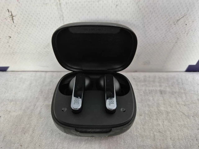 Jbl live pro 2 tws - volledig draadloze oordopjes - zwart - afbeelding 4 van  4