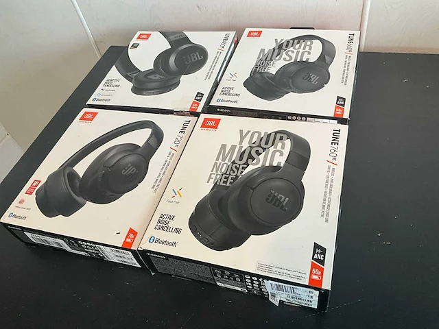Jbl tune koptelefoon (4x) - afbeelding 1 van  2