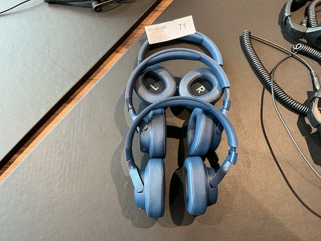 Jbl wireless headset (3x) - afbeelding 1 van  2