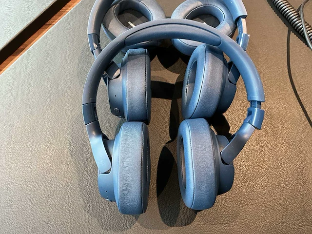 Jbl wireless headset (3x) - afbeelding 2 van  2