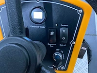Jcb - b4 - zelfrijdende veegmachine - afbeelding 17 van  17