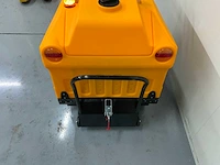 Jcb - b4 - zelfrijdende veegmachine - afbeelding 14 van  19