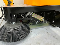 Jcb - b4 - zelfrijdende veegmachine - afbeelding 6 van  17