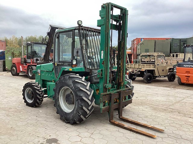 Jcb 4x4 vorkheftruck - afbeelding 2 van  13