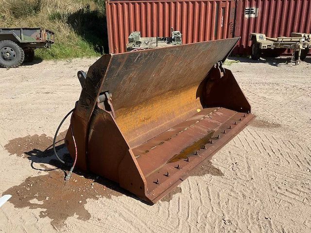 Jcb grondbak - afbeelding 2 van  7