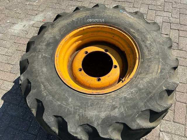 Jcb verreikerband band, wiel en velg - afbeelding 2 van  6