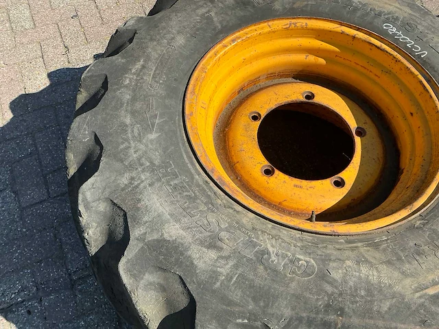 Jcb verreikerband band, wiel en velg - afbeelding 5 van  6