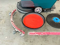 Jd - 2025 - clean d5 - zelfrijdende veegmachine - afbeelding 5 van  15