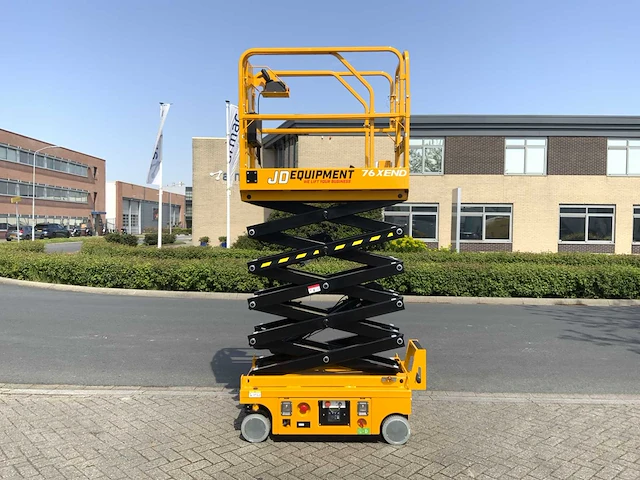 Jd - 76xend - hoogwerker - afbeelding 18 van  18