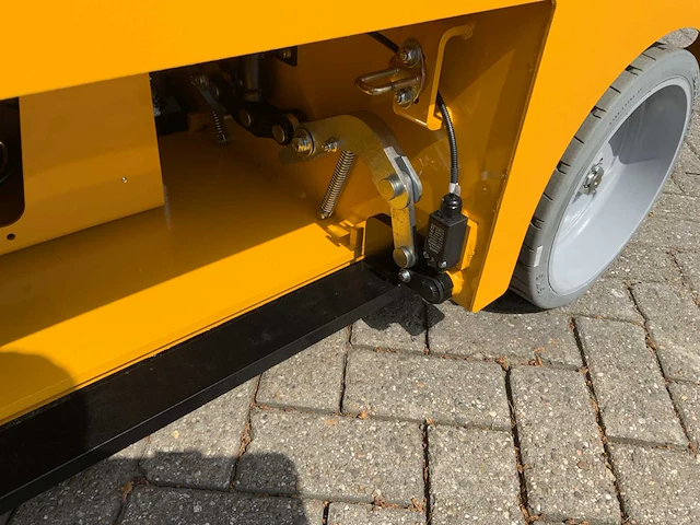 Jd - 80xens - hoogwerker - afbeelding 8 van  21