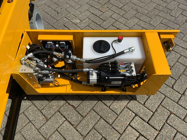 Jd - 80xens - hoogwerker - afbeelding 10 van  21