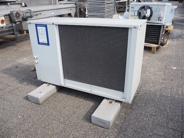 J&e hall - afbeelding 2 van  8
